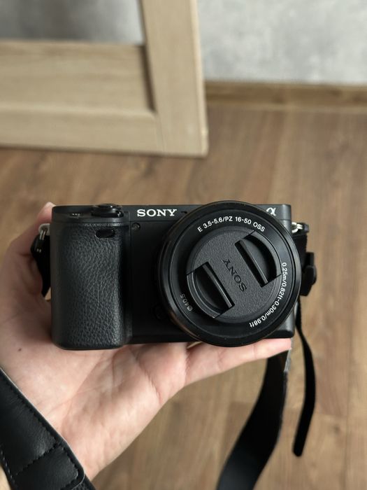 Продам Sony Alpha 6400