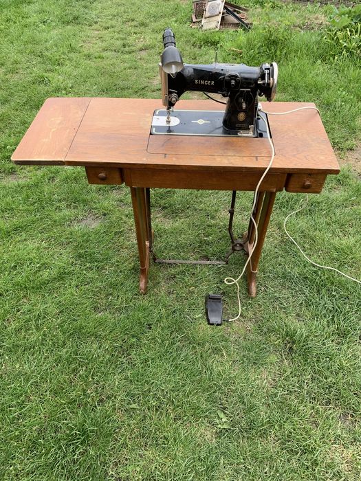 Продам швейну машинку Zinger