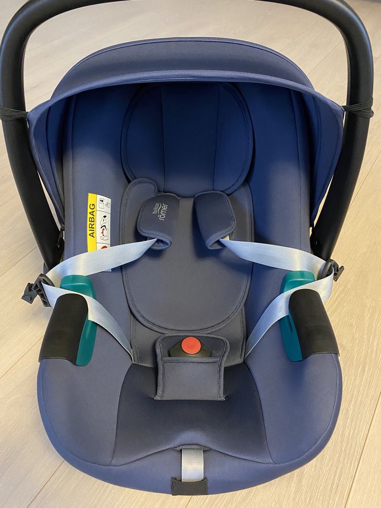 Fotelik nosidełko Britax Romer Baby Safe 3 i-Size