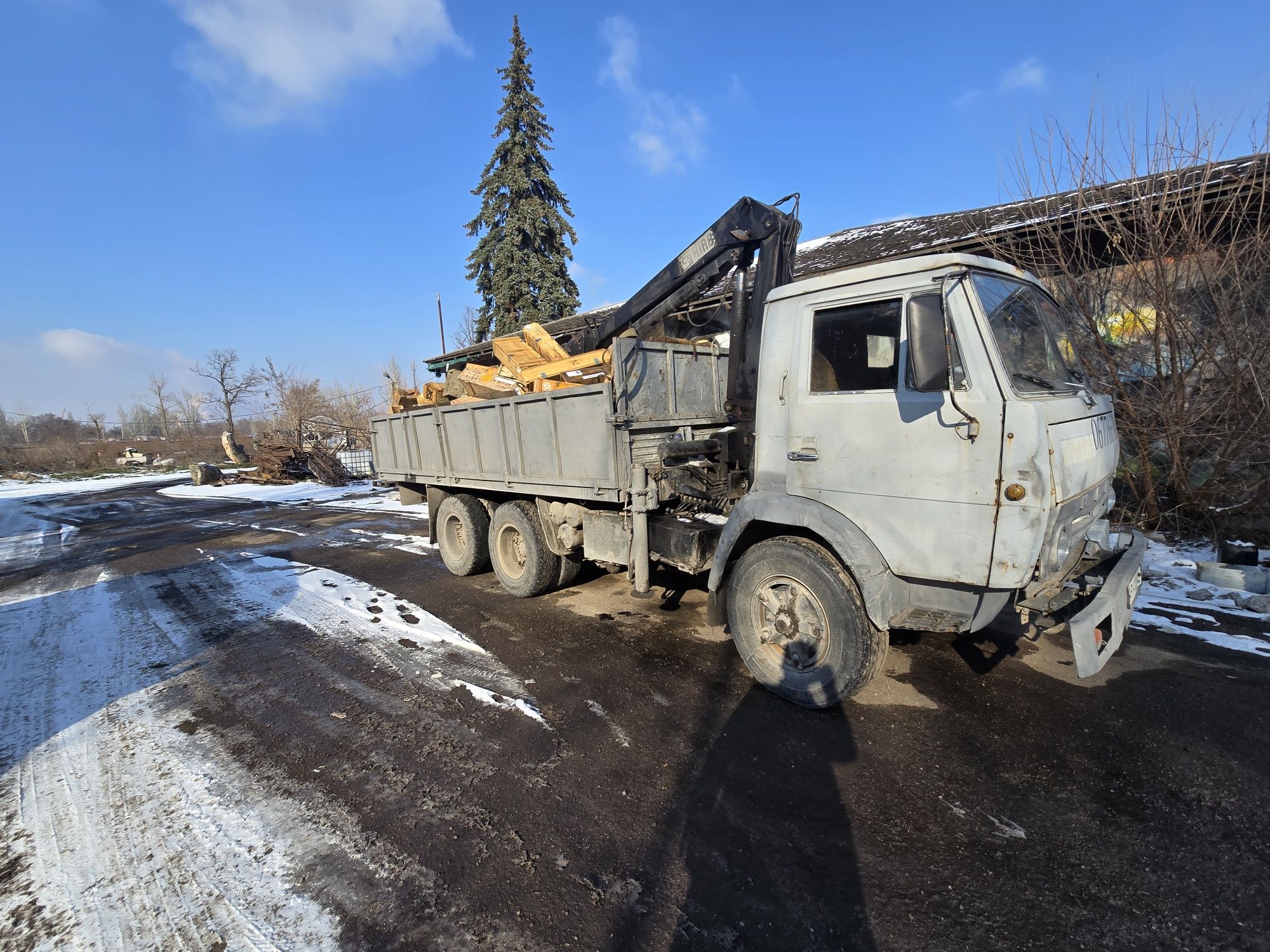 Продам КамАЗ манипулятор