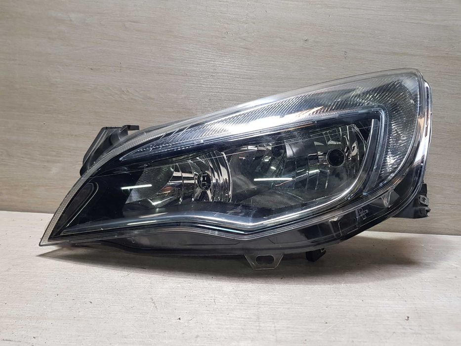 Фара ліва Opel Astra J 2009-2015 рестайл