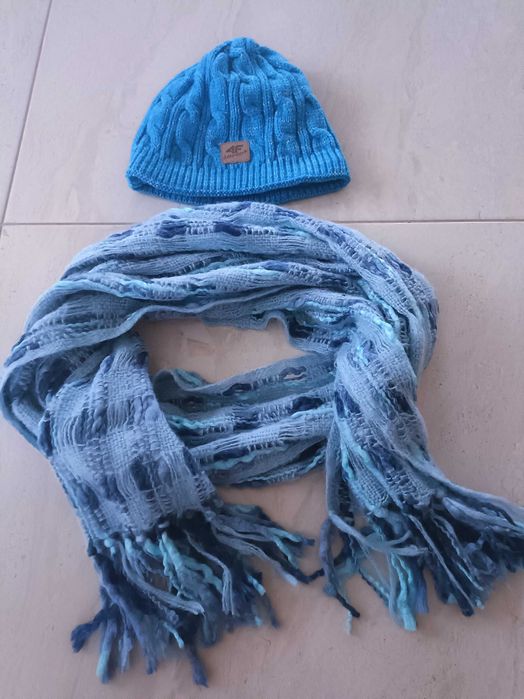 Zestaw jesienno zimowy - czapka 4f + szalik