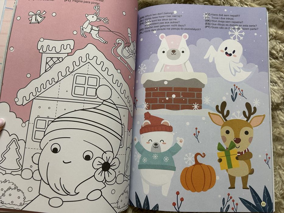 Дитяча різдвяна новорічна книжка з завданням розмальовка christmas