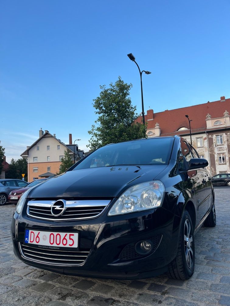 Opel Zafira B 1.8 бен/газ 2008 свіжопригнана