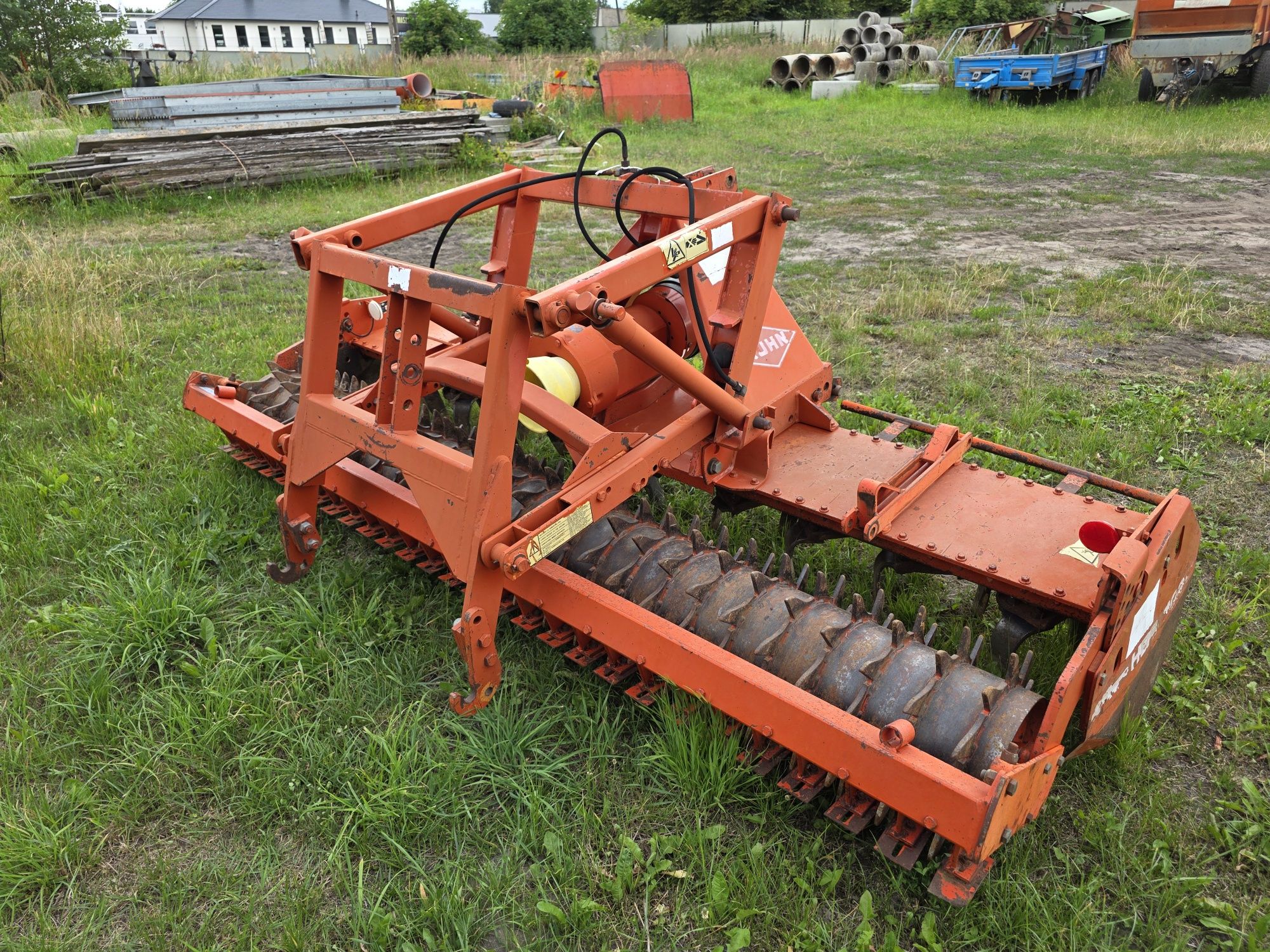 Agregat aktywny,brona wirnikowa  Kuhn HRB 302 D