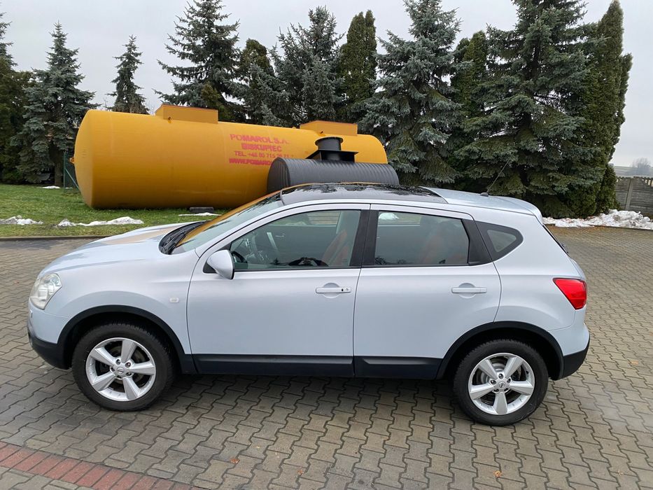 Nissan Qashqai 2.0 4x4 AUTOMAT, kamera cofania, panorama, super stan