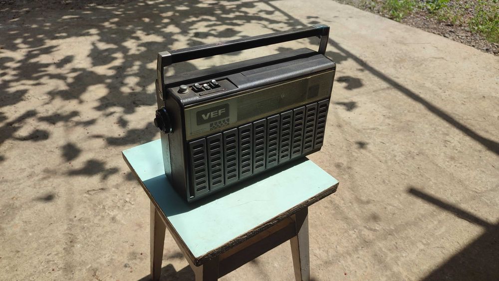 Магнітола VEF в збереженому стані