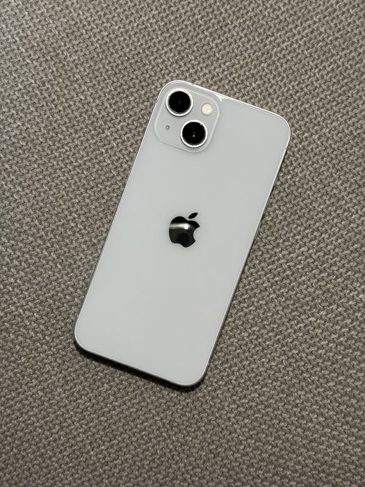 Продам iPhone 13 starlight 128gb без блокувань