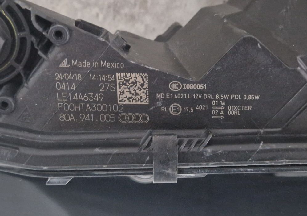 Farol Bi-Xenon Esquerdo Audi Q5 FY