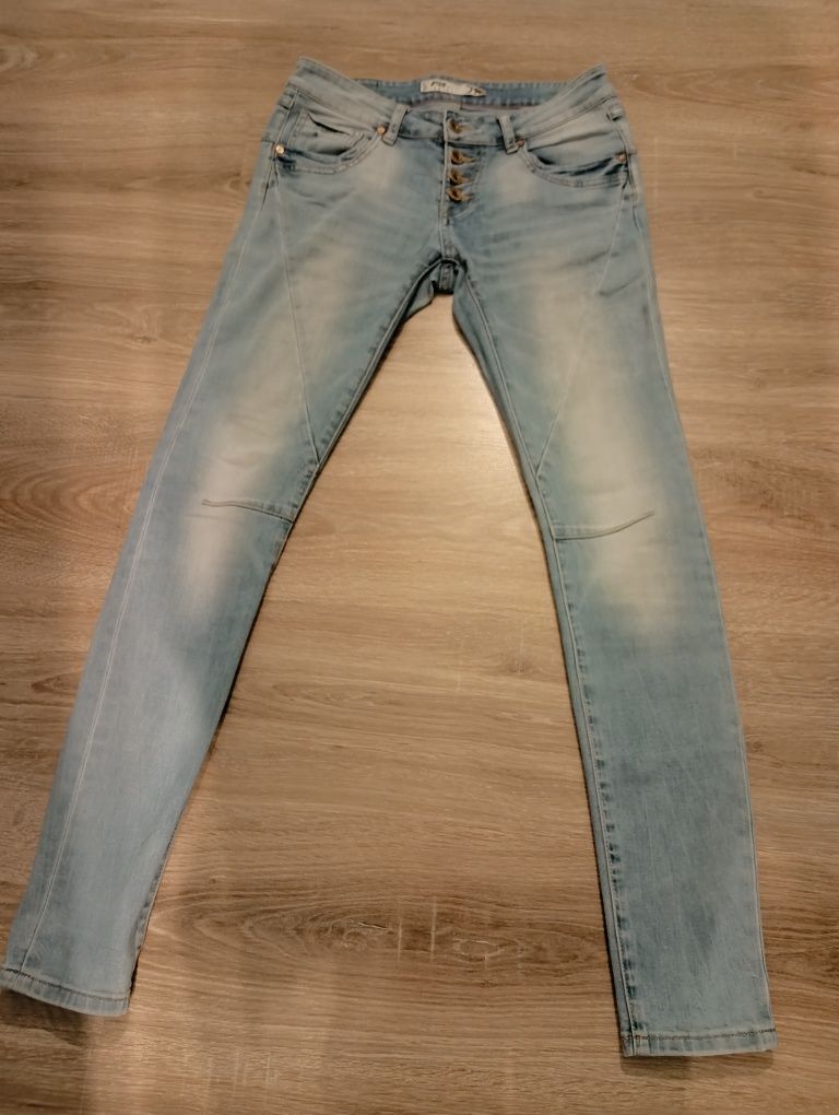 Jeansy skinny NewYorker FB sister 28