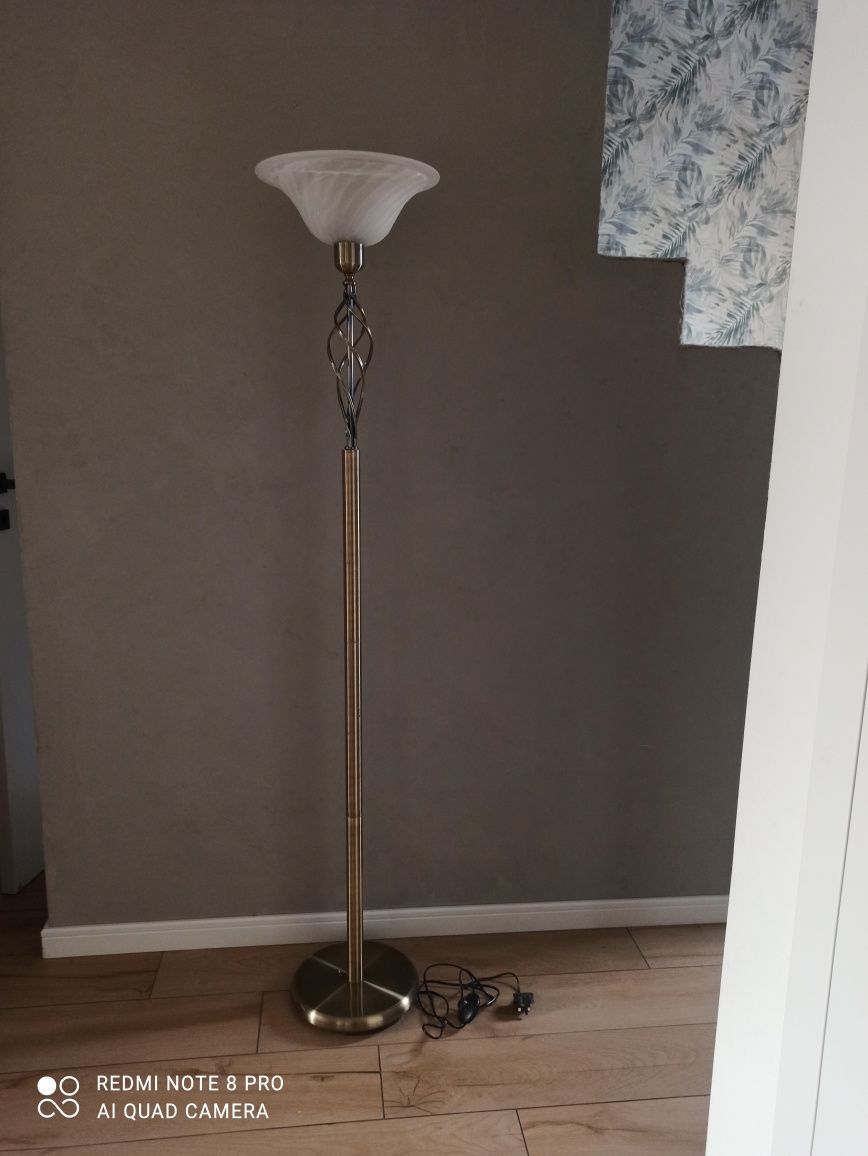 Lampa stojaca podlogowa