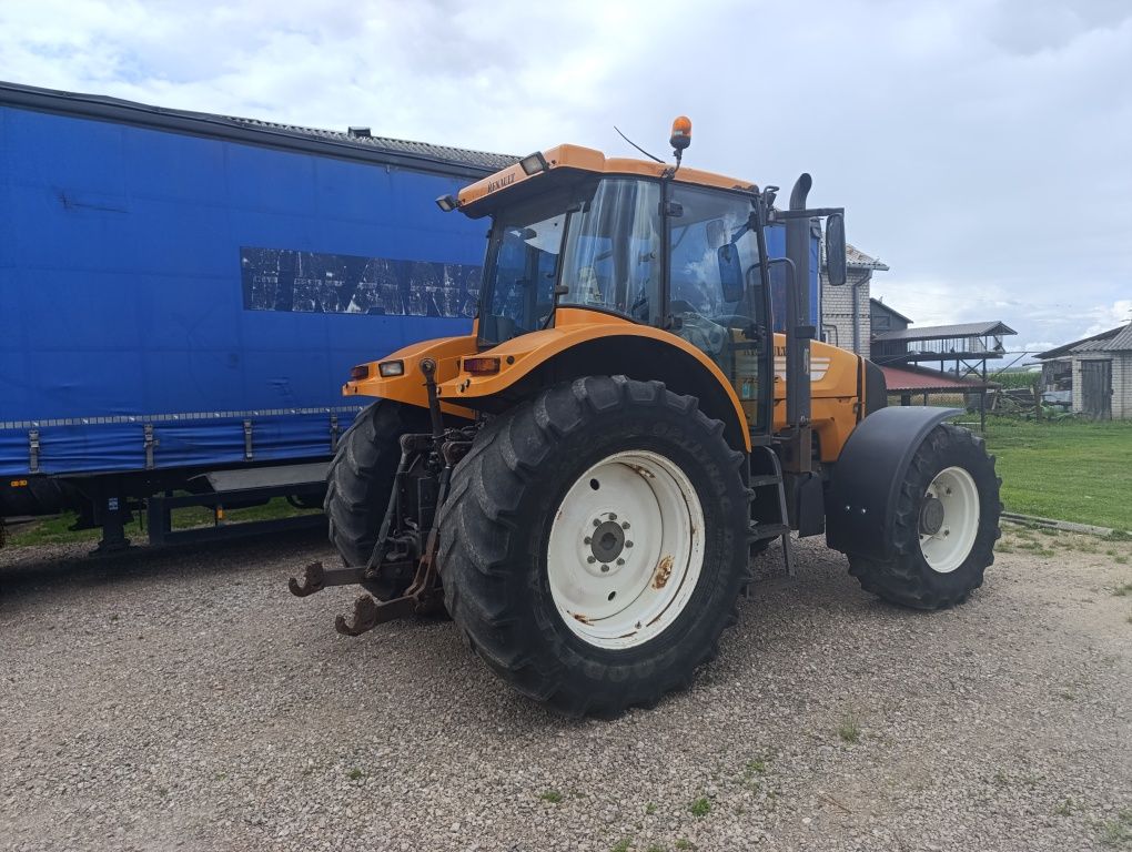 Renault Ares 725 RZ