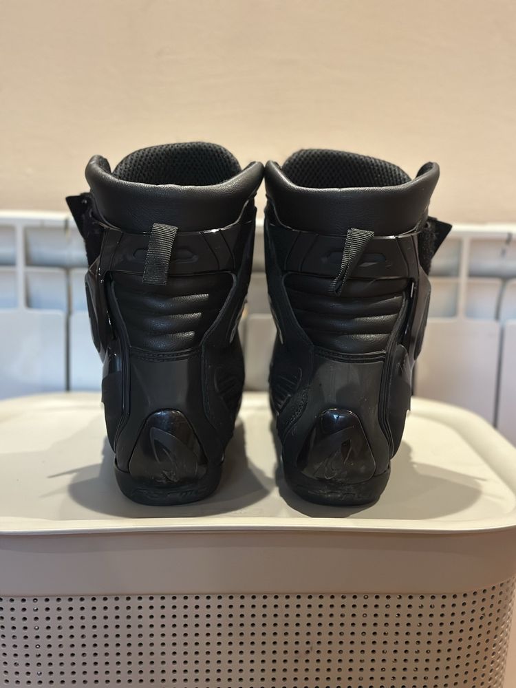 Zestaw kask NAXA+wizjer,buty motocyklowe FORMA, interkom NX+gratisy