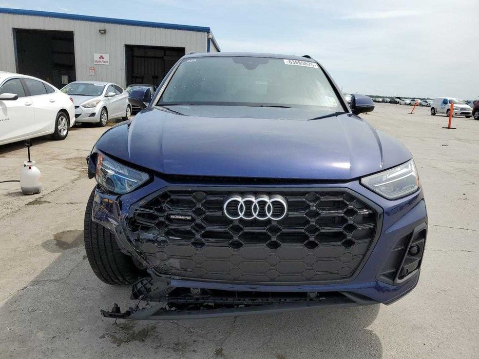 Audi Q5 Premium 45 2025
