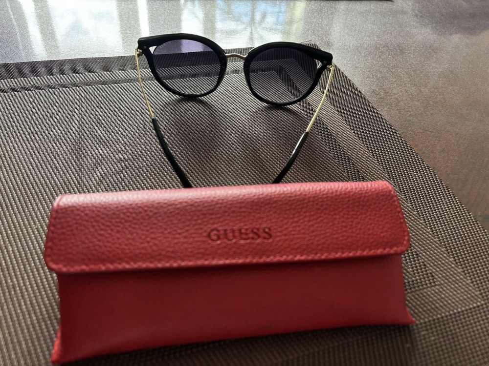 Сонцезахисні окуляри guess ( оригінал)