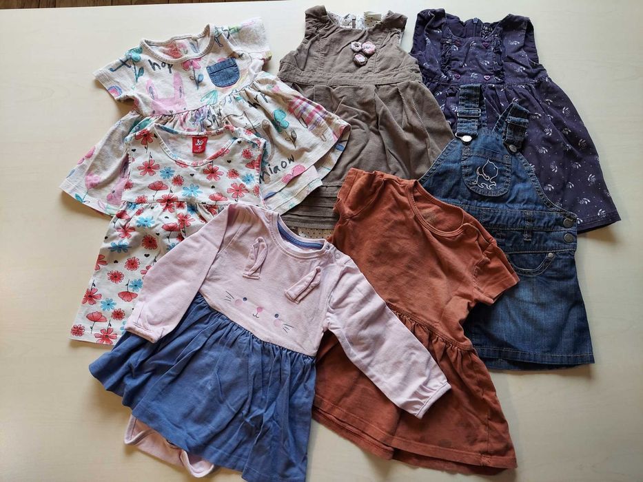 Paczka (22 szt.) rozm.74 ubranka dla dziewczynki