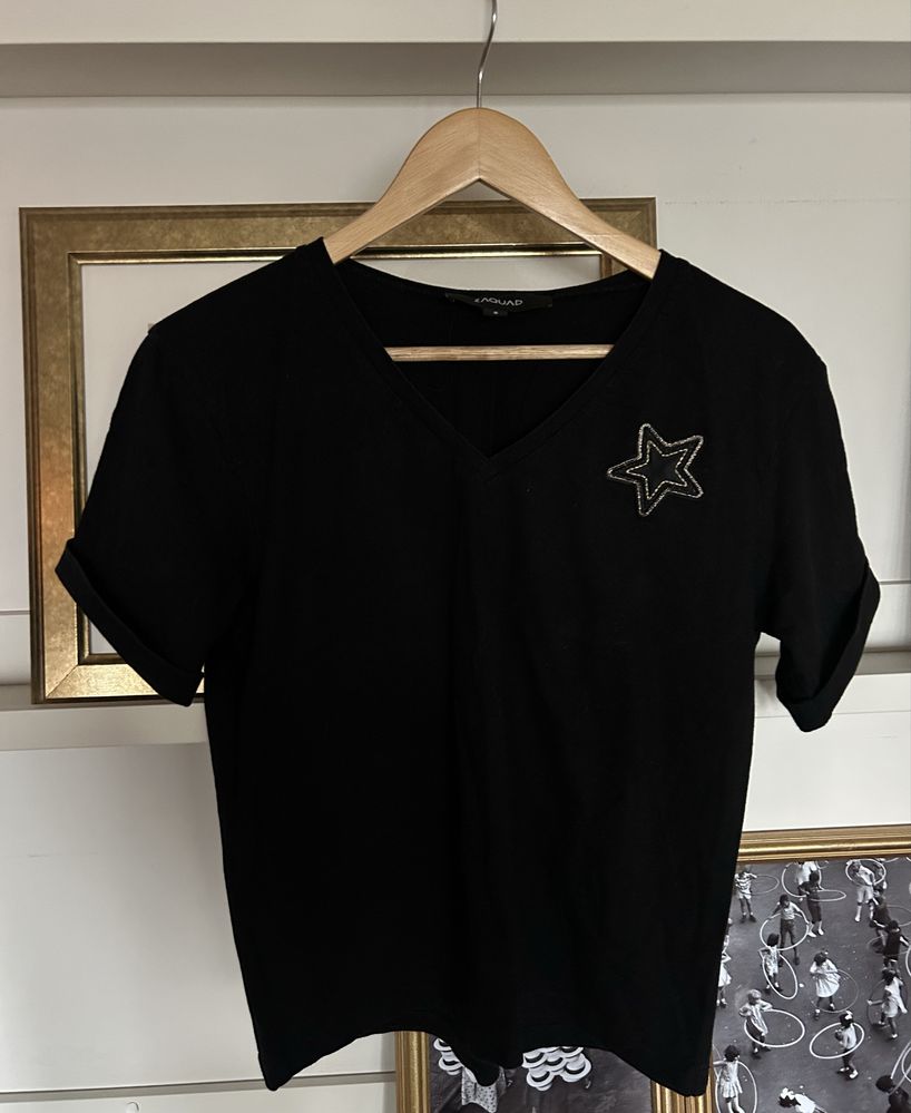 Święta Czarna bluzka Zaquad S 36 z gwiazdką Czarny t-shirt świąteczny