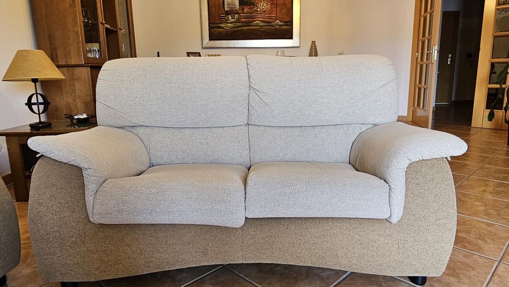 Sofá de 2 lugares (venda de dois)