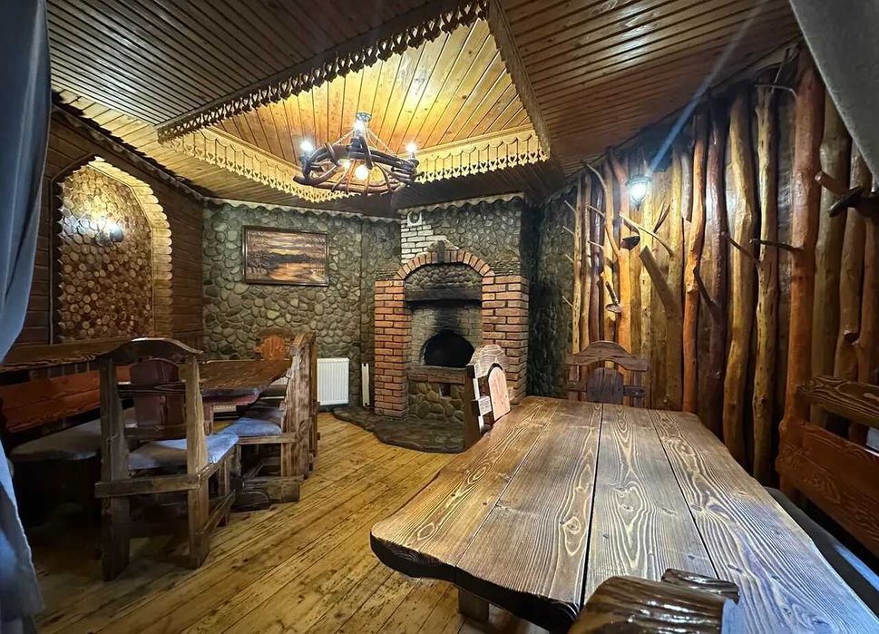 Продаж унікального Відпочинкового комплексу На Озерах