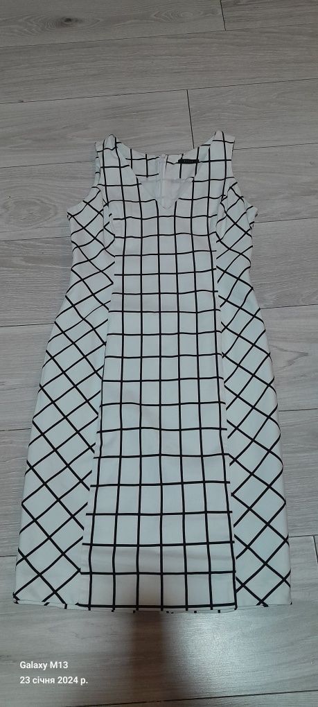 Сукня українського бренду MOHITO