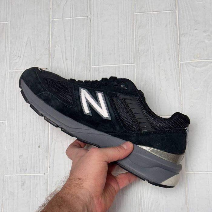 Чоловічі кросівки new balance 990 v5