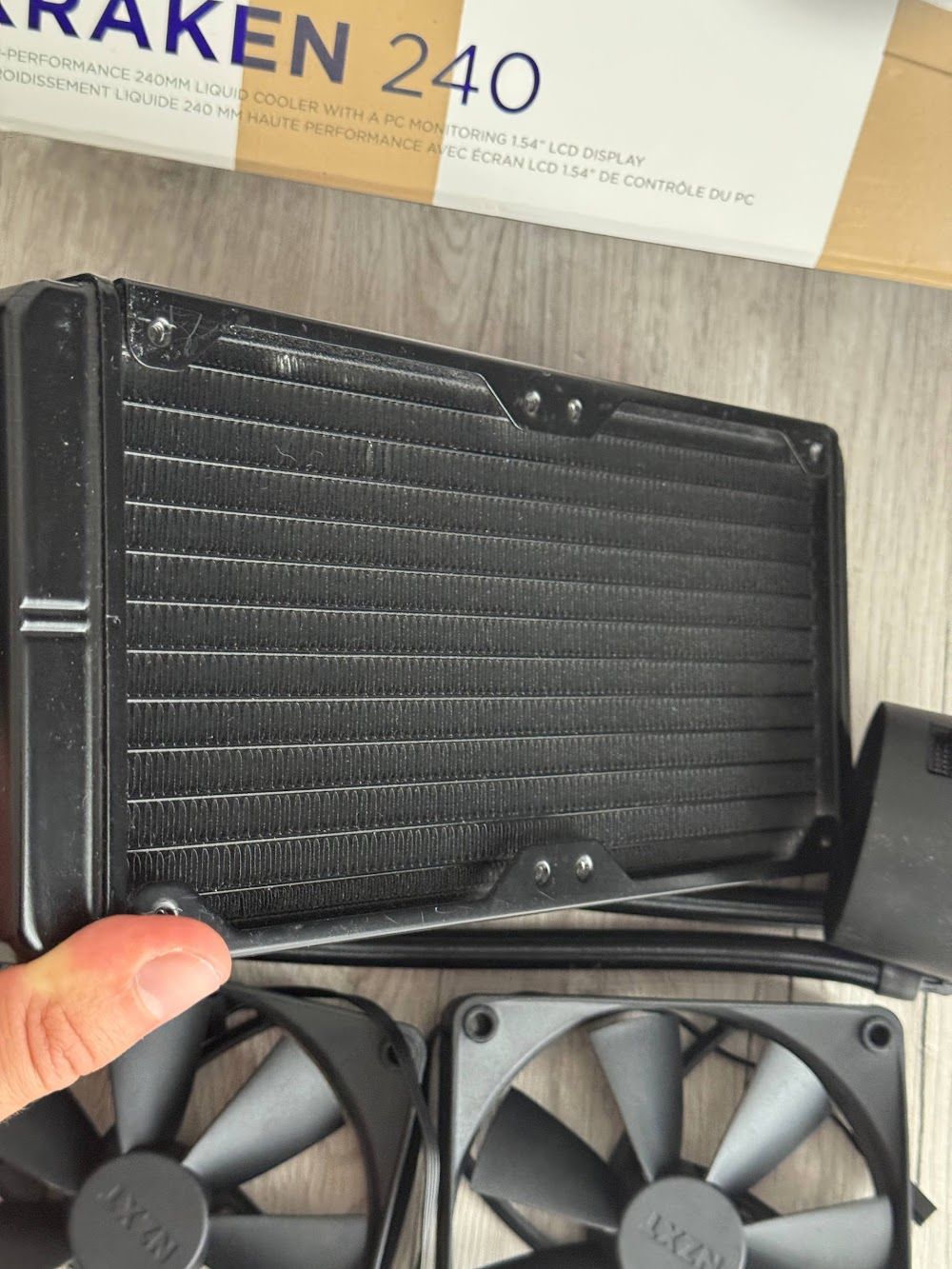 Система рідинного охолодження NZXT Kraken 240 LCD (RL-KN240-B1)