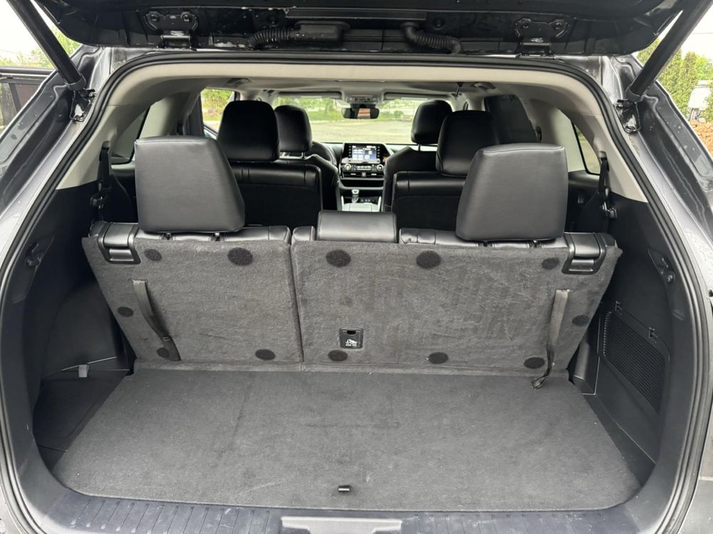 Автомобіль Toyota HIGHLANDER 2022 рік 3.5