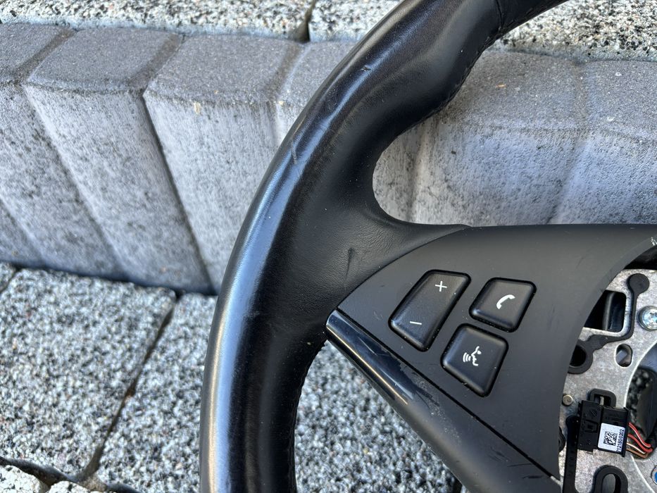 Kierownica Bmw E60 E61 Lift M pakiet M Multifunkcja gruba M5