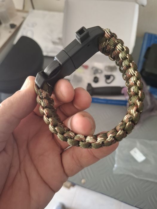 Pulseira sobrevivencia