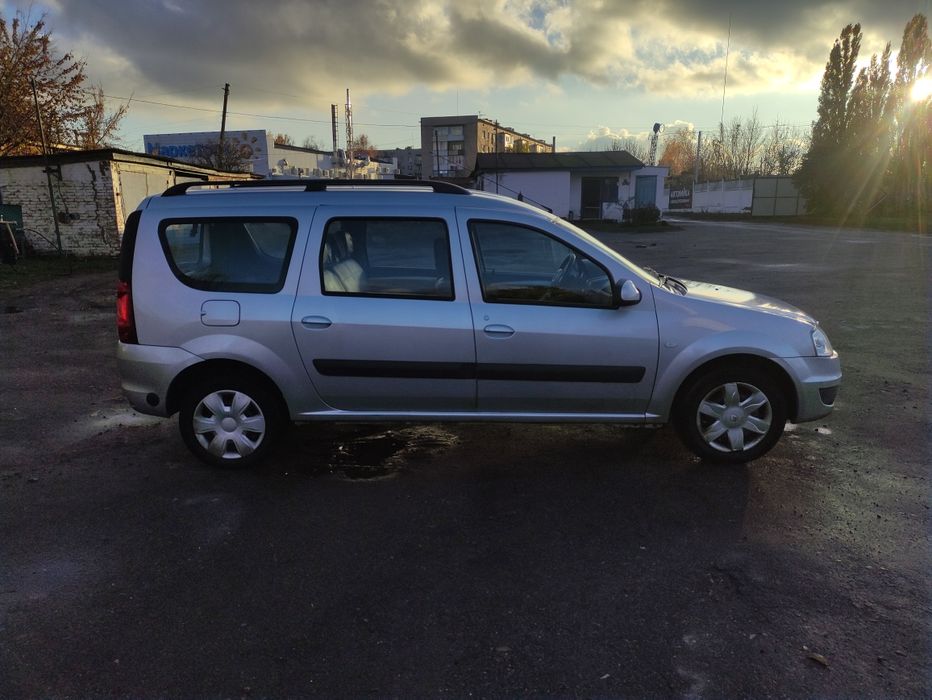 Dacia Logan MCV 1.6 (газ/бензин), 2009 рік