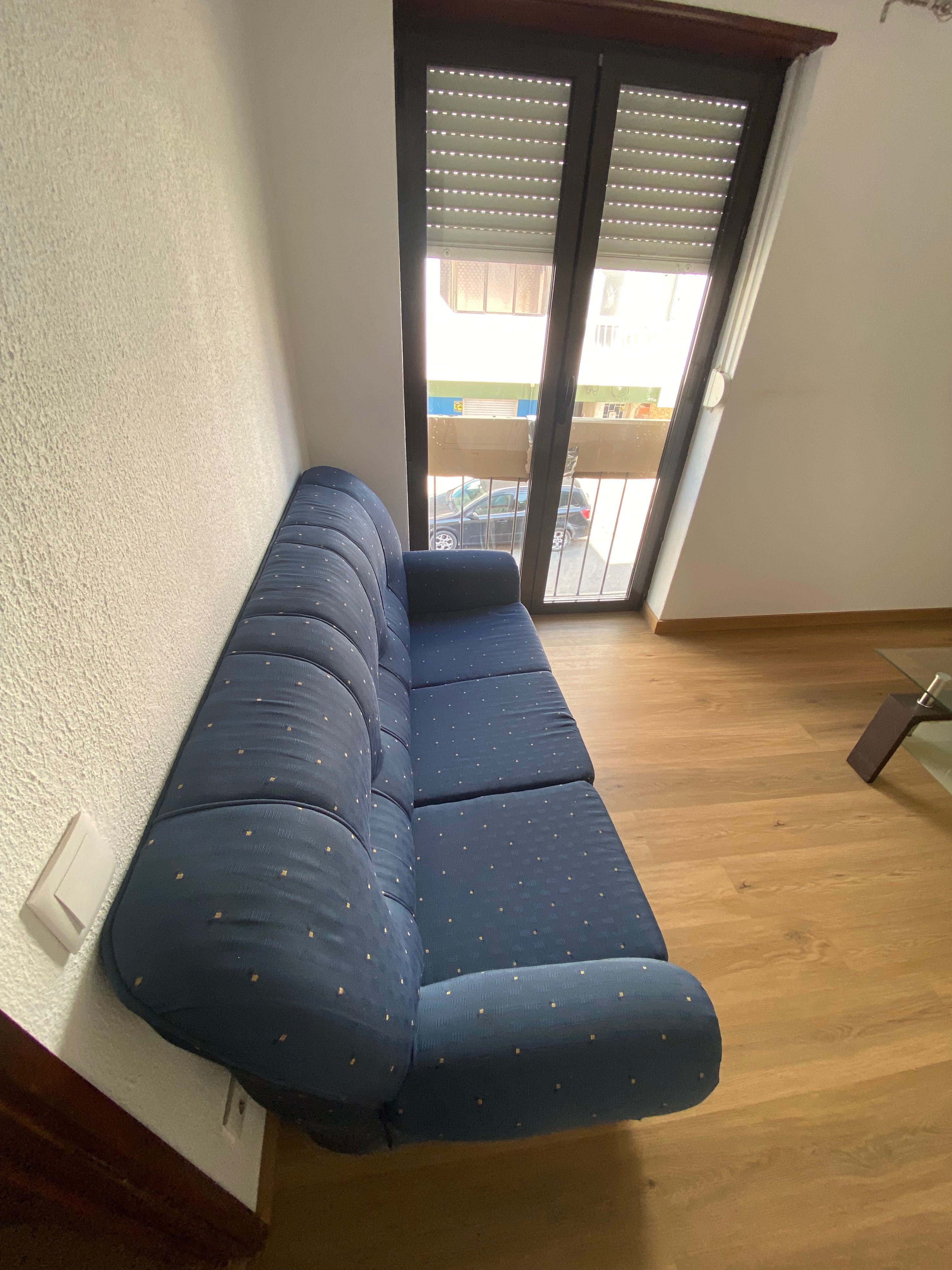 Vende-se sofá cama como novo