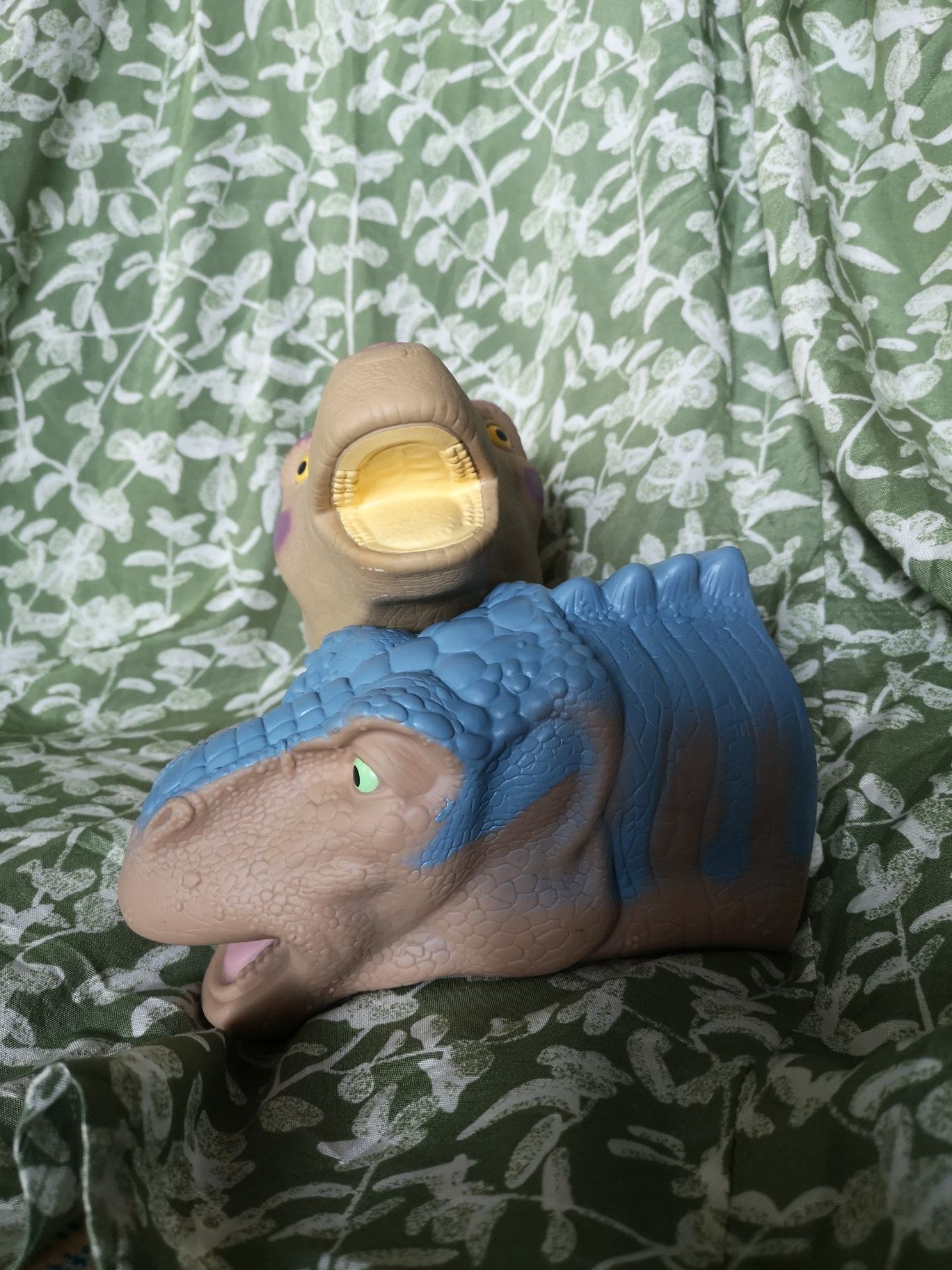 Happy meal McDonald's 2000 Disney Dinosaur Pacynka