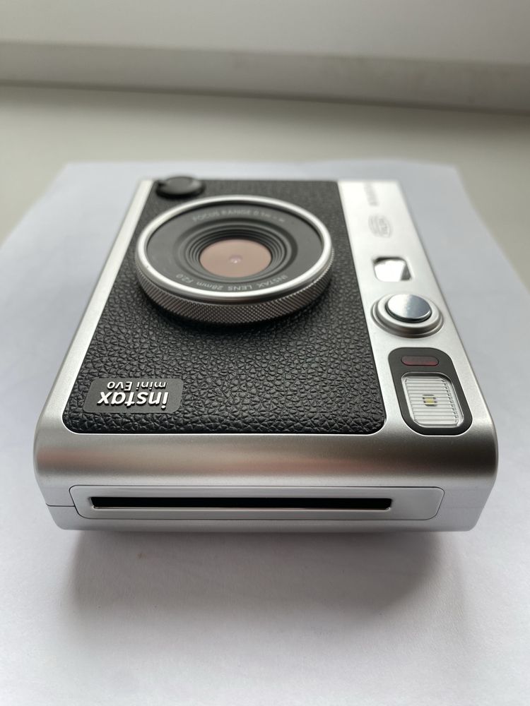Fujifilm instax mini evo