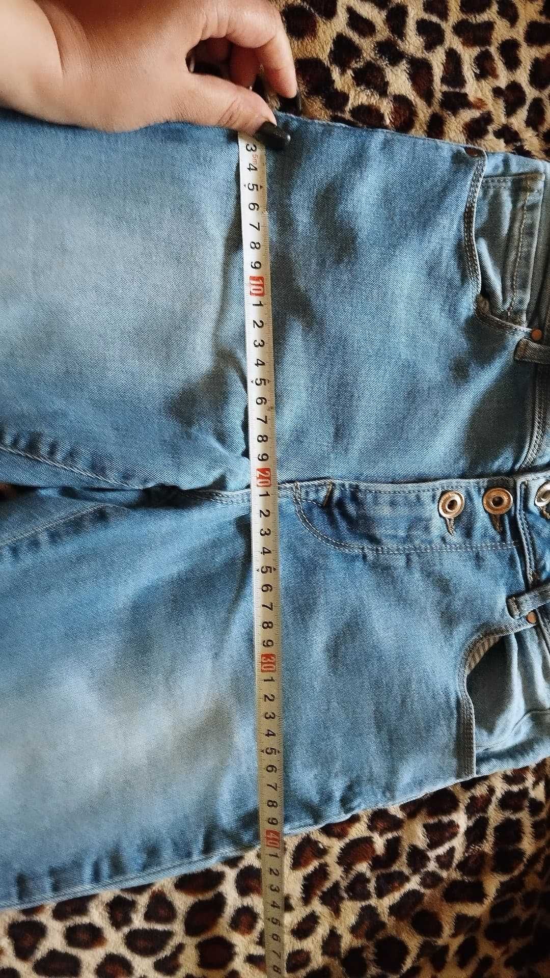 Продам джинсы состояние новых