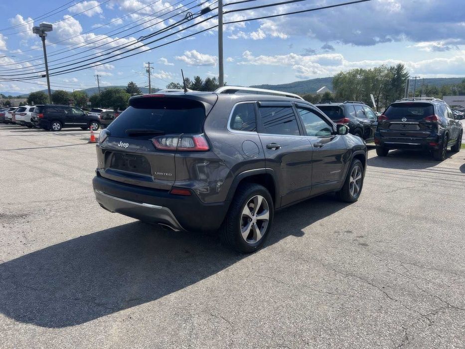 Jeep Cherokee Limited      2019