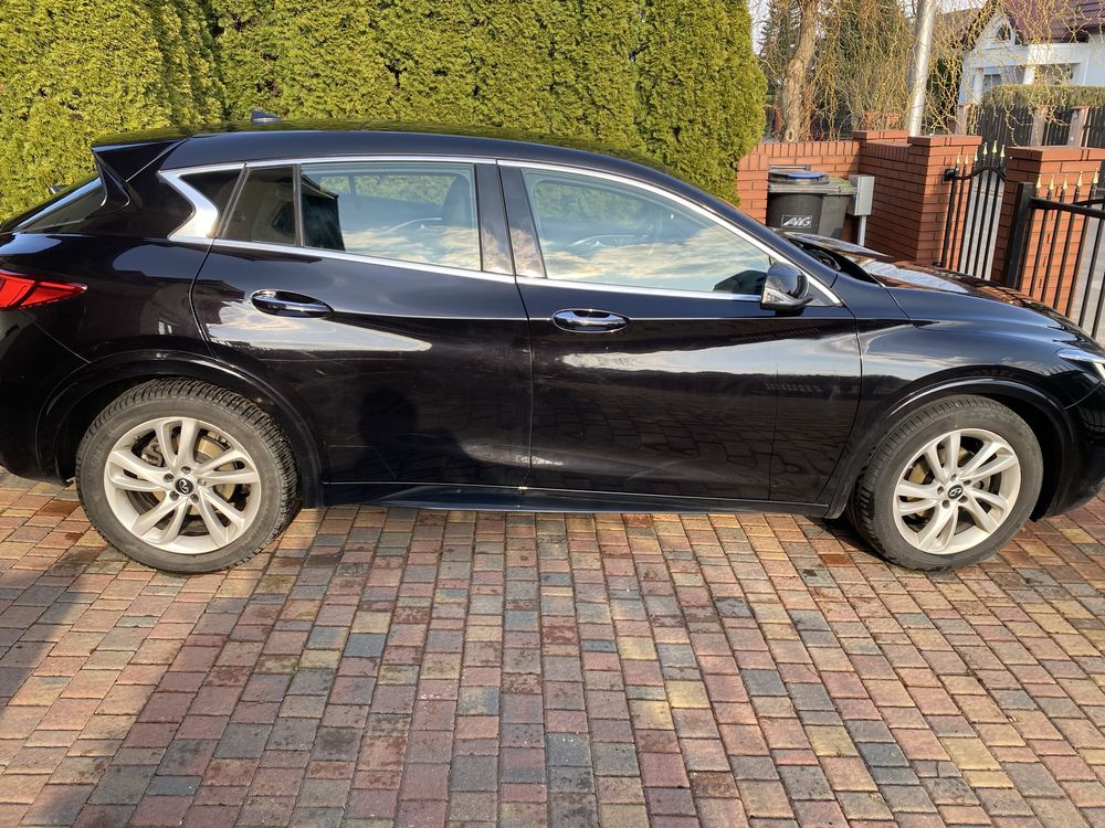 Sprzedam INFINITI Q30 mozliwosc zamiany