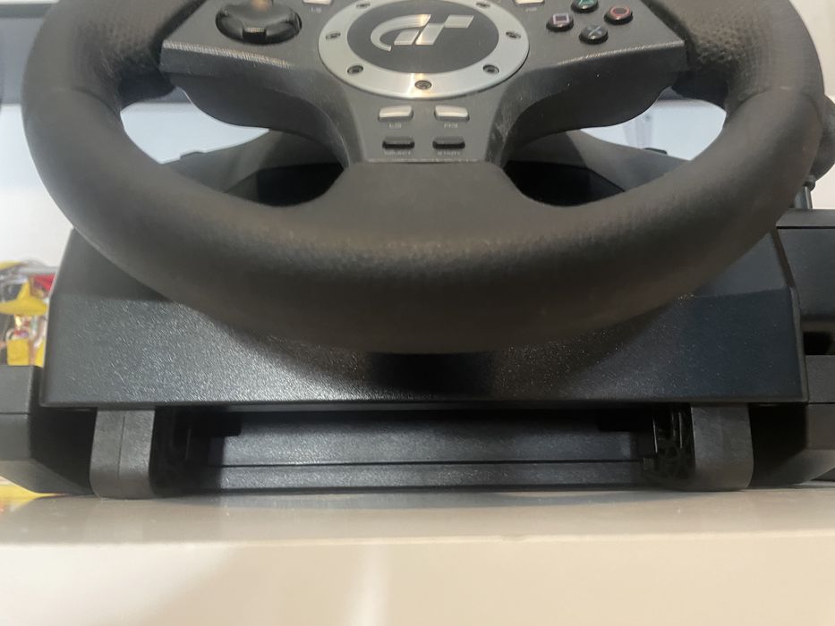 Volante Logitech Driving Force Pro como novo