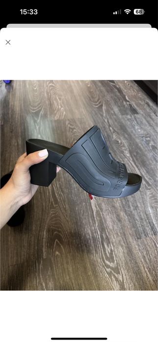 Жіночі чорні мюлі diesel