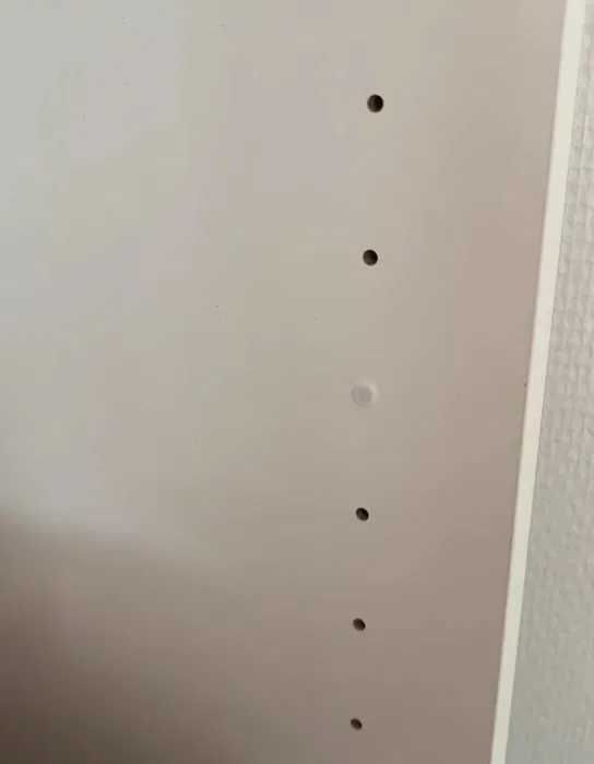 Zaślepki Maskujące Otwory w Meblach IKEA (50 szt.)