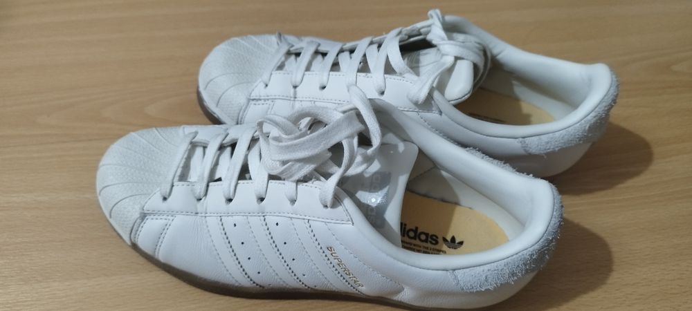Sapatilhas adidas superstar beje
