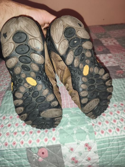 Merrell chameleon 44