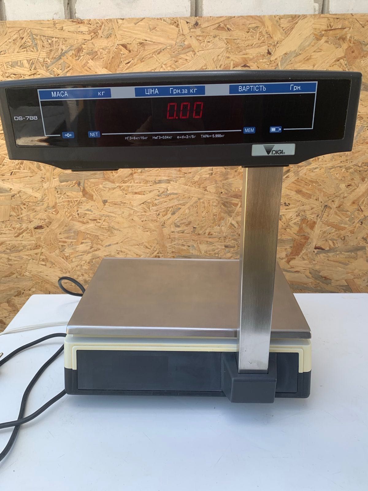 Весы DIGI DS -788 б/у