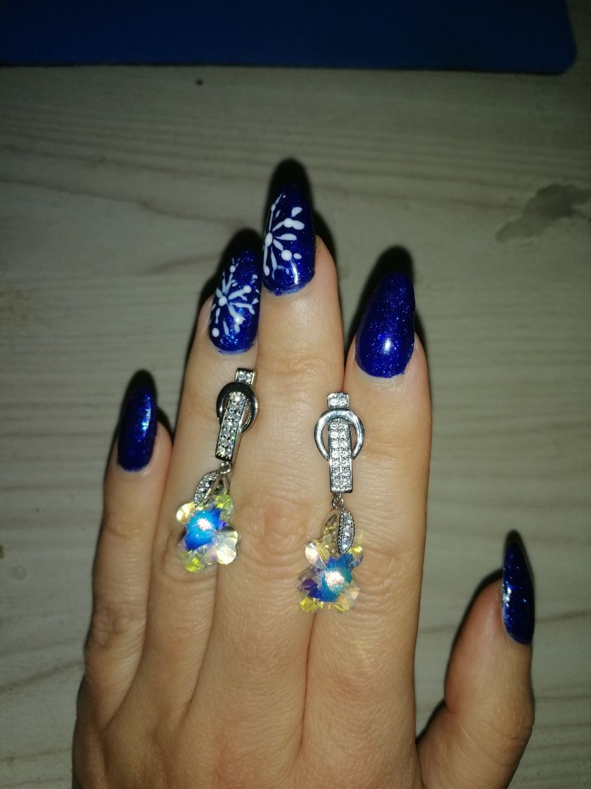 Серьги с кристаллами Сваровски. цветы или бабочки. swarovski кулон.