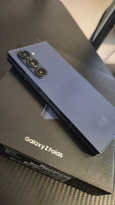 Galaxy Z Fold 6  12 gb /512 gb kolor Navy super stan