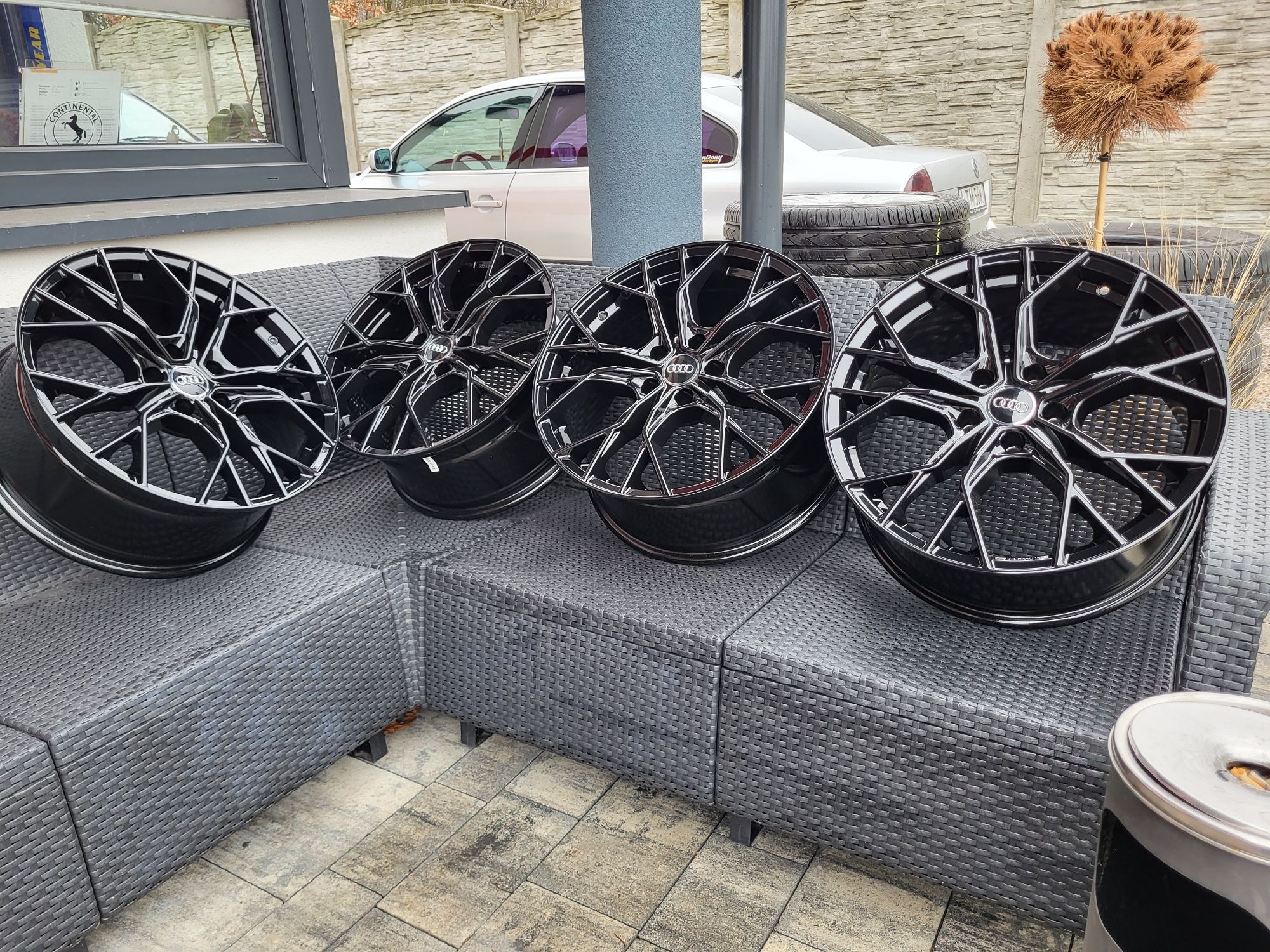 Alufelgi 18" 5x112 ET40 Audi A3 8Y A4 B9 B8 B7 A6 C8 C7 Q5 Q3 ITALY!