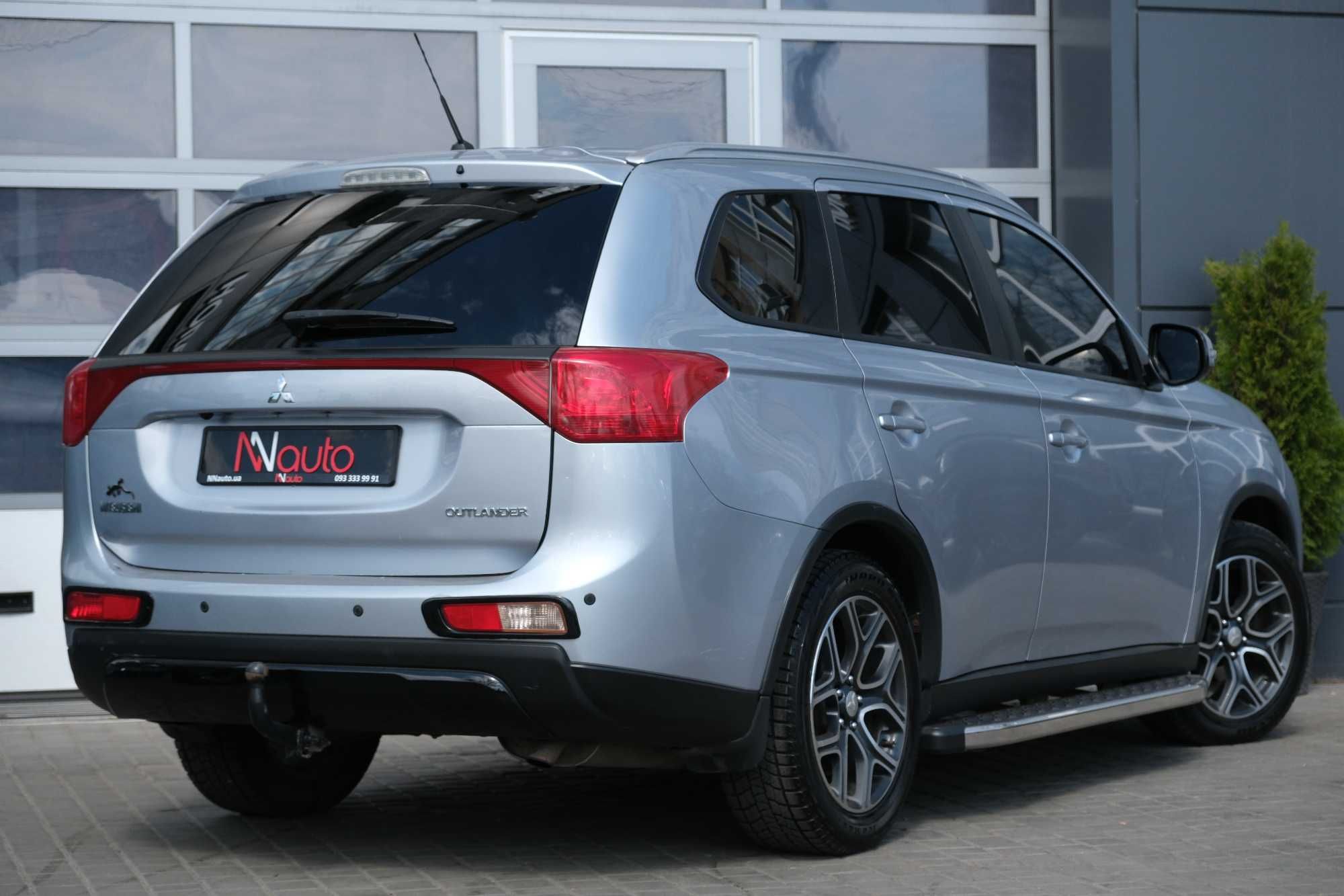 Mitsubishi Outlander Автомобиль