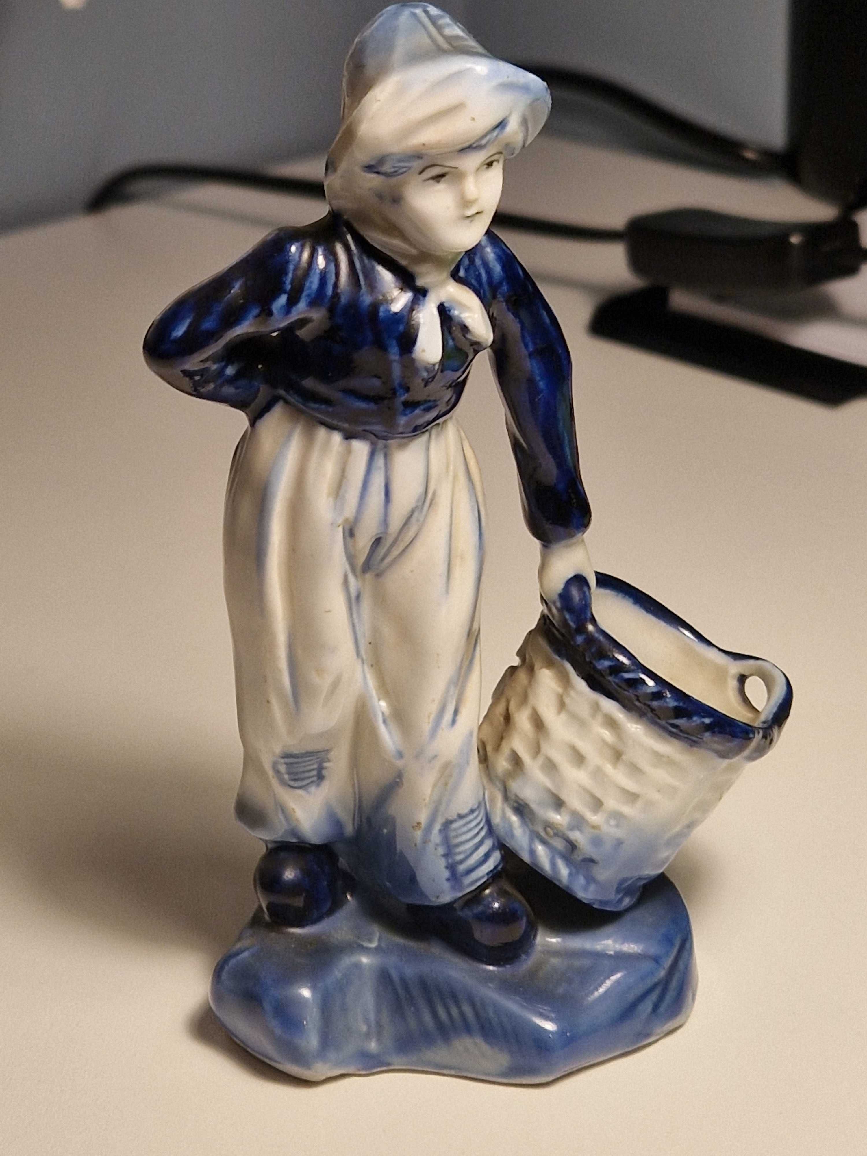 Delft figurka porcelanowa mężczyzny Rauenstein Turyngia 1900a1920rok