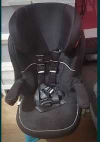 Cadeira de Criança  Isofix.         Marca  Zippy