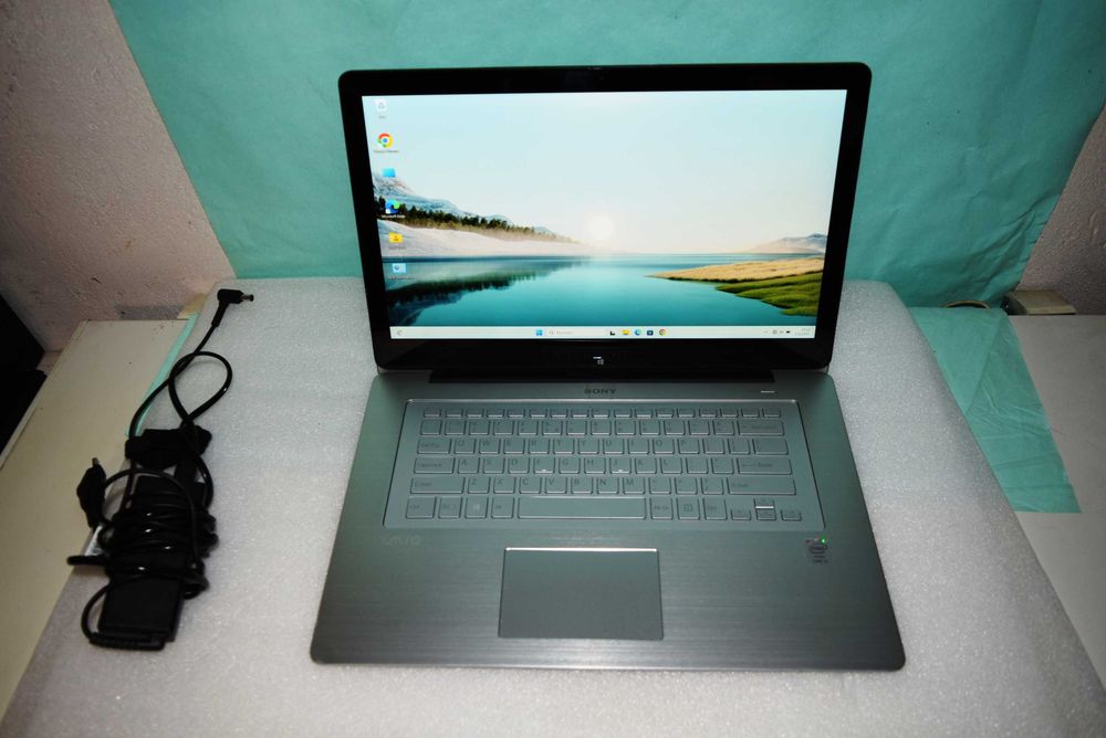 Laptop Sony Vaio Multi-Flip SVF15N18PGB 15.5" i5/16GB/250 SSD MŁAWA