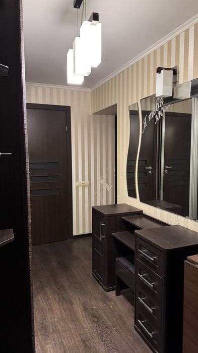 Сдам 2к квартиру Центр,ул Защитников Николаева( Декабристов).